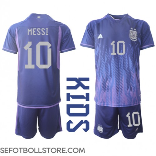 Argentina Lionel Messi #10 Replika babykläder Bortaställ Barn VM 2022 Kortärmad (+ korta byxor)